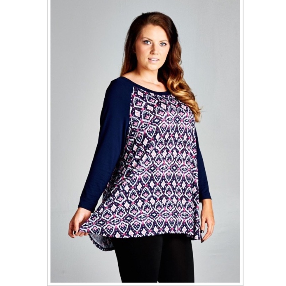 Navy Blue Pink White 1X Plus Top